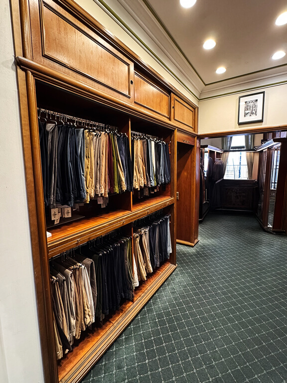 Innenaufnahme mit Möbeln